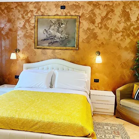 Oda ve Kahvaltı Garda 4u Desenzano del Garda