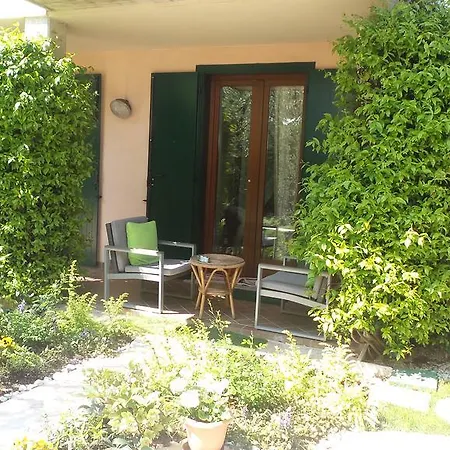 Oda ve Kahvaltı Garda 4u 2*