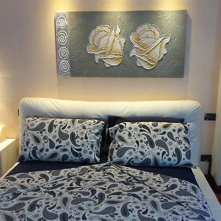 Garda 4u Oda ve Kahvaltı Desenzano del Garda