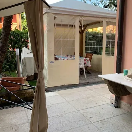Oda ve Kahvaltı Garda 4u Desenzano del Garda